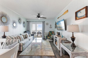 Bright and Sunny Condo with Stunning Oceanfront